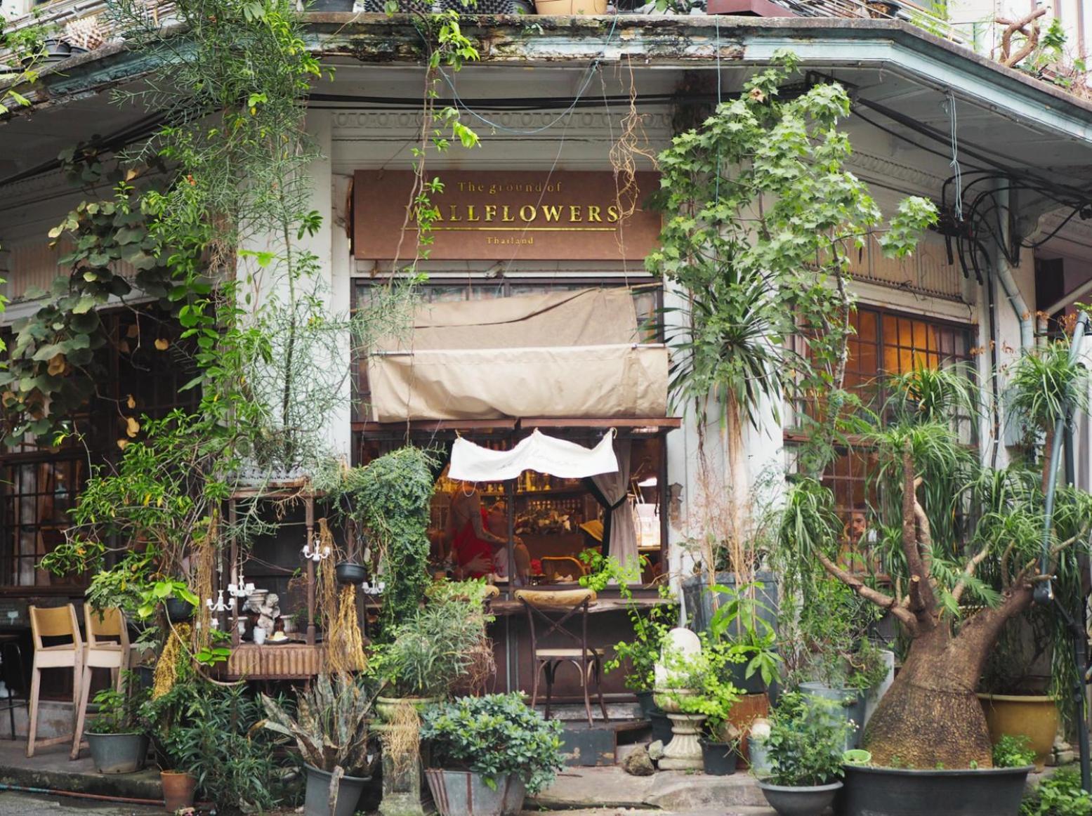 Noir Cafe And Hostel Chinatown Банкок Екстериор снимка